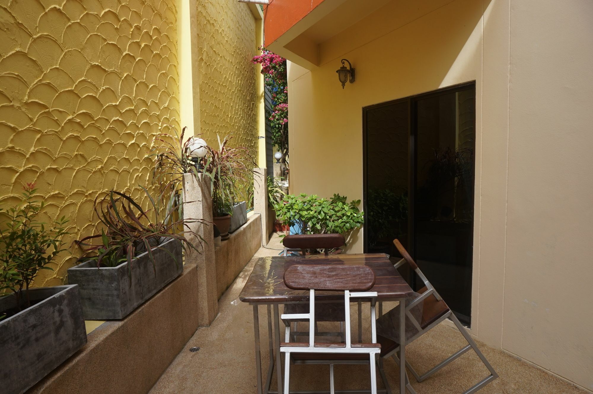 Ban Elephant Blanc Apartment شاطئ كاتا المظهر الخارجي الصورة
